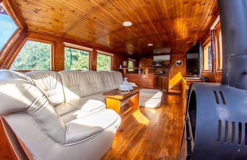Rohansky ostrov Boat Rental | Prague Bay Houseboats
