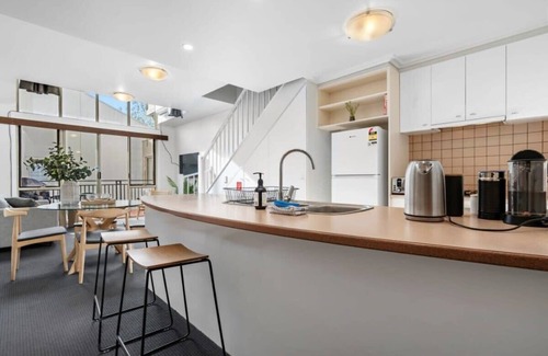Prahran Apartment | Prahran 3 Bed Escape - Prime Location