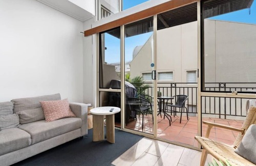 Prahran Apartment | Prahran 3 Bed Escape - Prime Location