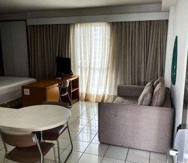 Praia do Canto Apartment | Praia do Canto Apart Hotel - Apto 405 - Varanda Lateral com Vista Mar
