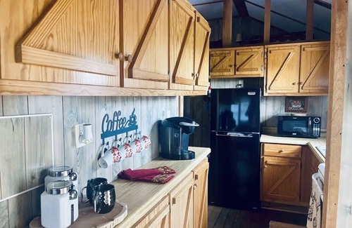 Mena Cabin | Prairie Creek Cabin -Ride SxS to trails from the cabin! Kayak and Fish the Creek