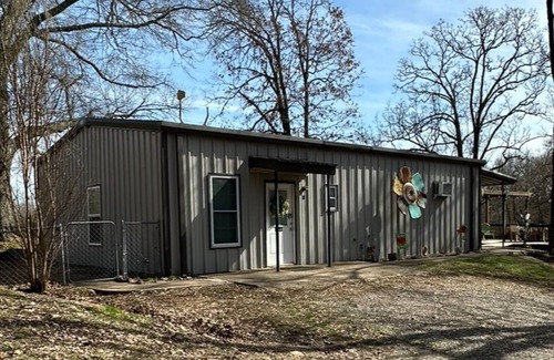 Mena House | Prairie Creek Cottage 'B' -Ride SxS to trails/Fish/Creek/Kayaks