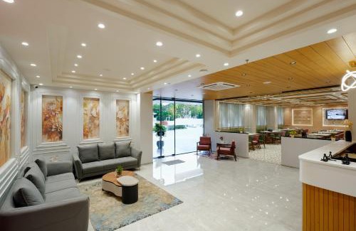 Nadiad Hotel | Prarambh By Siara
