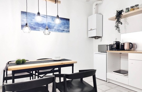 Leopoldstadt Condo | Prater - 3 min away. Right by the Subway