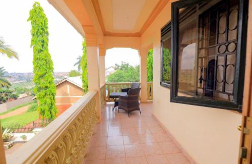 Kireka Villa | Prax suits