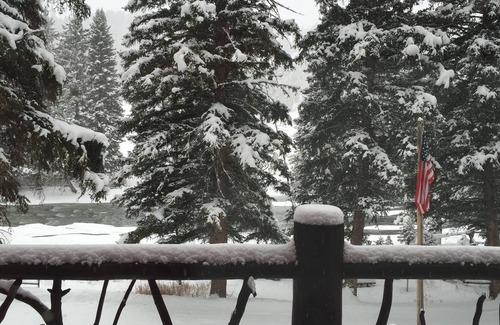 Gallatin Gateway Cabin | Pre-Season Discount on Winter Wonderland Cabin