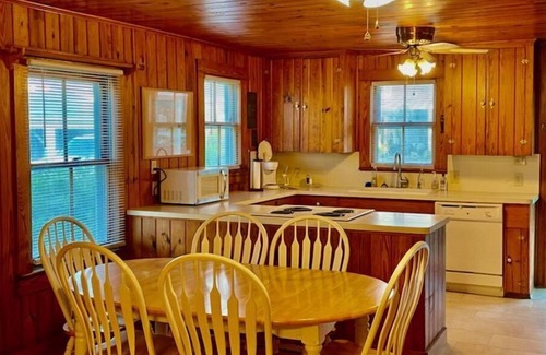 Ash House | Precious Memories Home (across from beach)