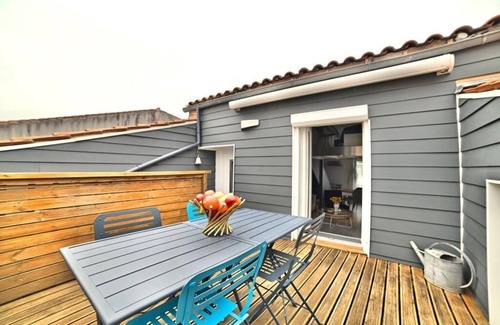 La Rochelle Apartment | Precious- Terrace, Free Parking, Air Conditioning