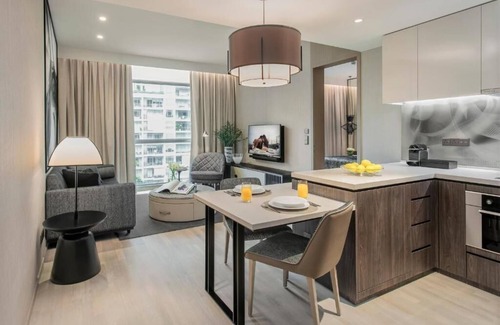 Orchard Apartment | Premier 1 BR Suite at Orchard | 350 m from Somerset MRT |