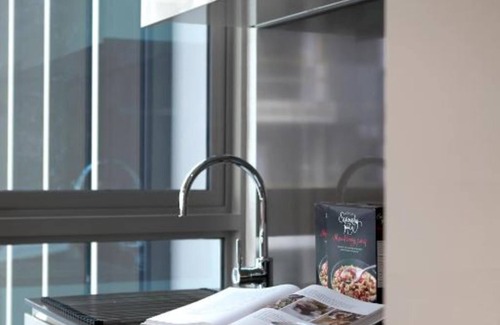 Orchard Apartment | Premier 1 BR Suite at Orchard | 350 m from Somerset MRT |