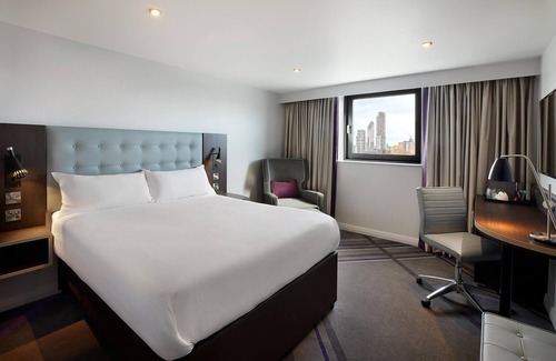 Pont-ar-gothi Hotel | Premier Inn Bideford