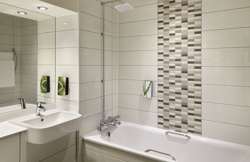 Milngavie Hotel | Premier Inn Glasgow - Milngavie