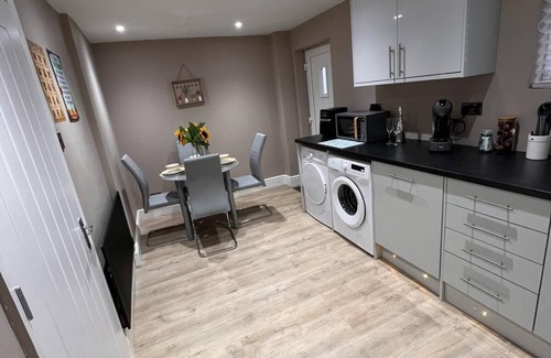 Middleton House | Premier inn mattresses - sleeps 6
