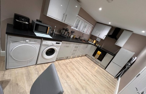 Middleton House | Premier inn mattresses - sleeps 6