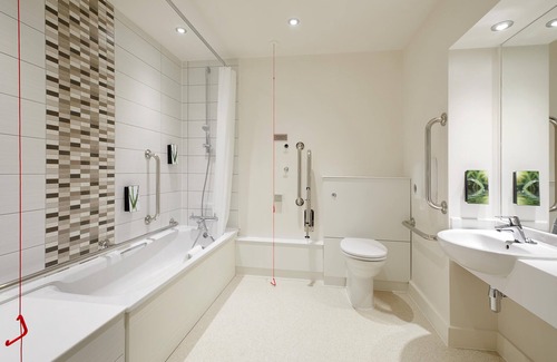 Sevenoaks Hotel | Premier Inn Sevenoaks