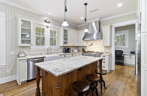 Vanderhorst Plantation House | PREMIER Kiawah Home on Surfsong Road, 5 bedrooms, Private Pool!