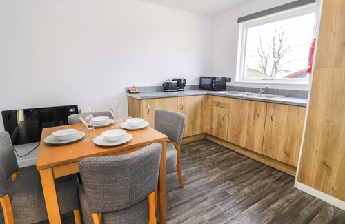 Meliden Cottage | PREMIER LODGE 72, pet friendly, character holiday cottage in Dyserth