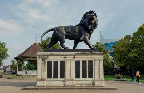 Reading City Centre Apartment | PREMIER SUITES Reading