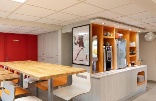 La Ville-du-Bois Hotel | Premiere Classe La Ville Du Bois