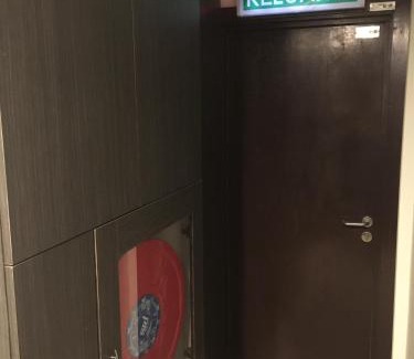 Victoria Hotel | Premierz Hotel