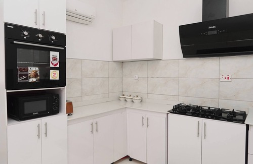 Lekki Phase 1 Apartment | Premium 2-bedroom apartment with a balcony