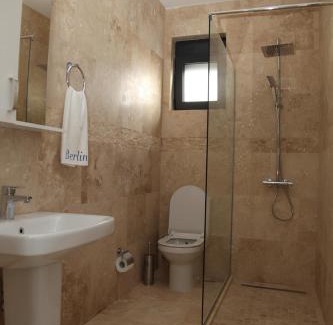 Bregvija Bed & Breakfast | Premium Berlin with Pool