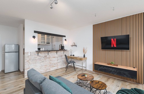 Duhren Apartment | Premium feel-good - Business & Private - Netflix & DisneyPlus - Free Parking