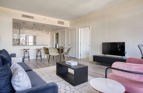 Mountain View Apartment | Premium Mountain View 2BR w/Gym & Lounge, nr Highways, by Blueground