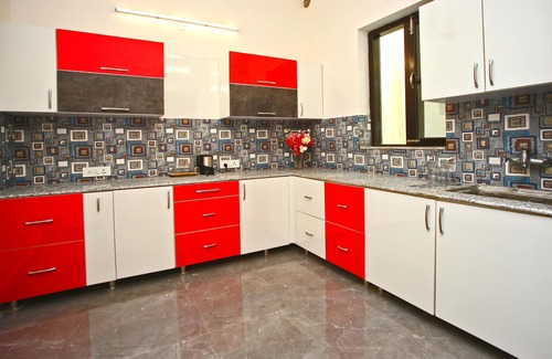 Palanpur Villa | Premium Private Room