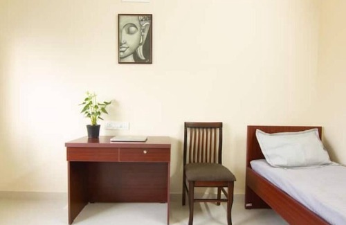 Yeshwanthpur Apartment | Premium pvt. room w/attach bath - 3/3 Bengaluru