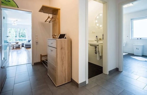 Eschersheim Apartment | Premium Smart Home, Huge Garden, Media Streaming