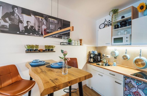 Alte Neustadt Apartment | Premium Studio inspiriert von Marilyn Monroe, Bremen Central