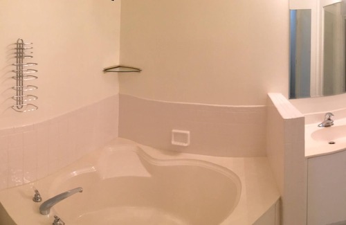 Weston Apartment | Premium Suite for Long Term Stay in quiet neighborhood. Move in with suitcase!