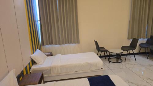 Ratlam Hotel | Premvakita restaurant and hotel