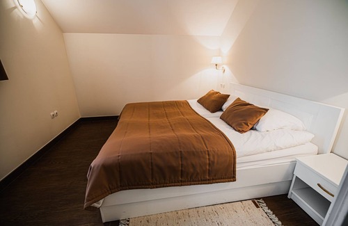 Bizeljsko Bed & Breakfast | Prepustite se udobju Vile Istenič
