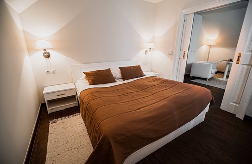 Bizeljsko Bed & Breakfast | Prepustite se udobju Vile Istenič