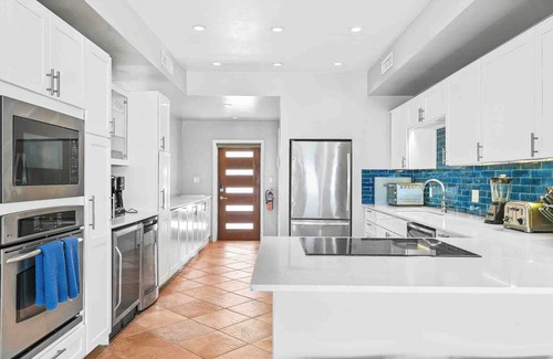 Bodden Town House | Present Moment: Family Beach House w/Pool, Spa, Free Kayak + Kid’s Suite w/Xbox One