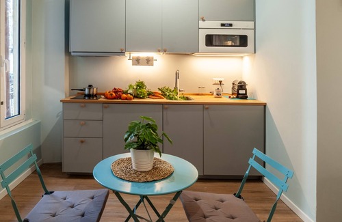 NoLo Apartment | Prestige Home - near Sub and Train