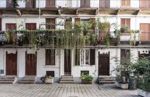 NoLo Apartment | Prestige Home - near Sub and Train
