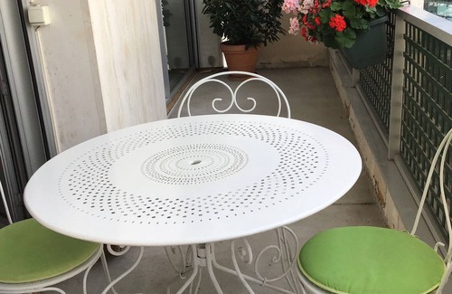 Neuilly-sur-Seine Apartment | Prestige quiet apartment, close to the Champs Elysées
