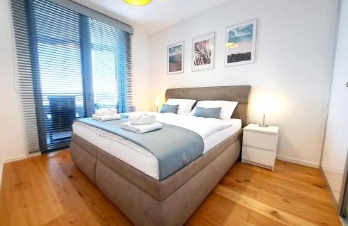 Old Town Apartment | Prestigious SKY PARK apartment - top city view - Traveller awards 2024