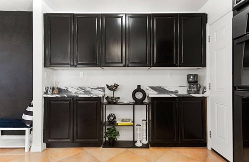 Ontario House | Prestine Pet Friendly Home near Ontario Airport- Convection Center