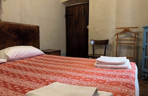 Giuliano di Roma House | Preta Nera Ducasse - One Bedroom Guest House, Sleeps 2