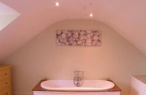 Trebrivan House | Pretty Brittany Cottage