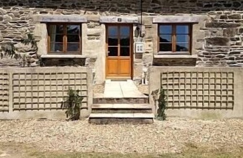 Trebrivan House | Pretty Brittany Cottage