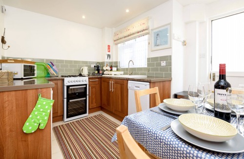Looe House | Pretty cottage in the heart of Looe with wifi.