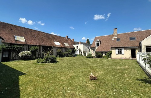 Ingrannes House | PRETTY FAMILY POOL HOUSE IN THE ORLEANS FOREST