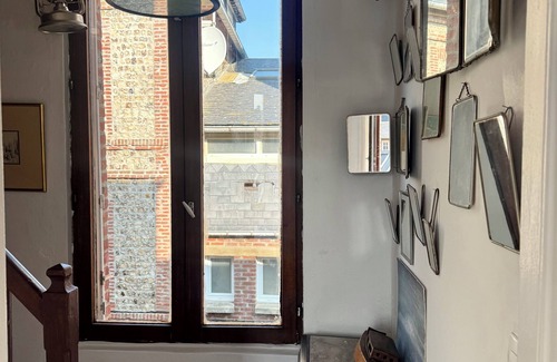 Etretat House | Pretty fisherman's cottage 50m from the beach! Ideal for families, pets welcome!