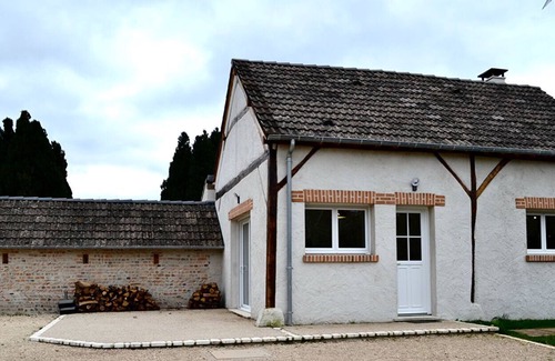 La Ferte-Saint-Cyr House | Pretty house at the gates of Chambord