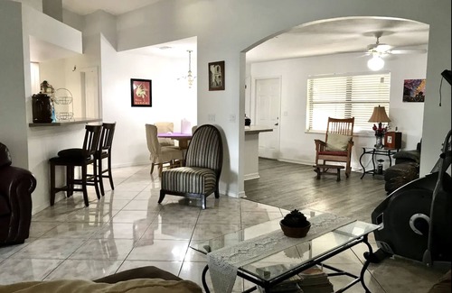 Sun 'N Lake House | Pretty Pink houseQuiet, Safe, Golf Community